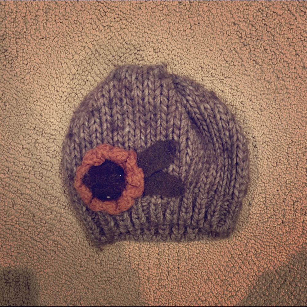 gray knit flower beanie